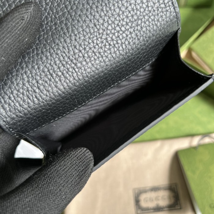 Handbag    Gucci  615525  size  12.5*11*3  cm