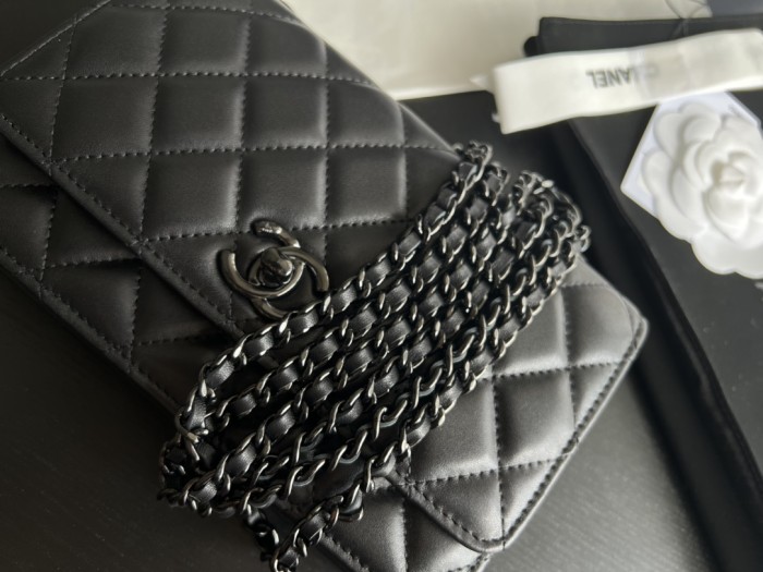  Handbag   Chanel  84456  size  19 cm