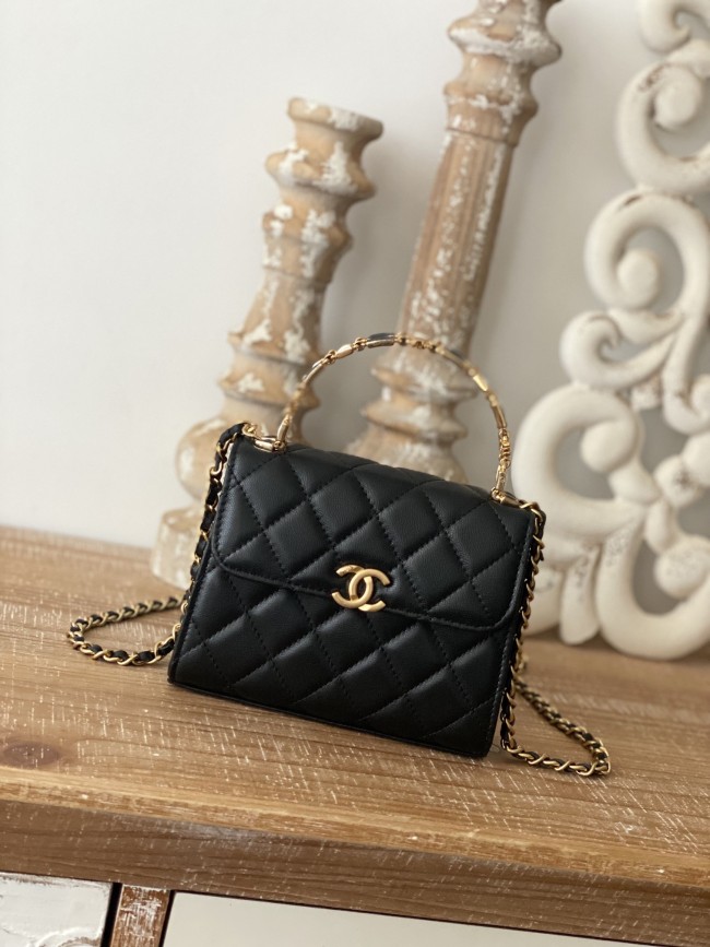 Handbag   Chanel  AP81213  size  11.5*14.5*5.5 cm