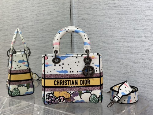 Handbag  Dior  size  24 cm