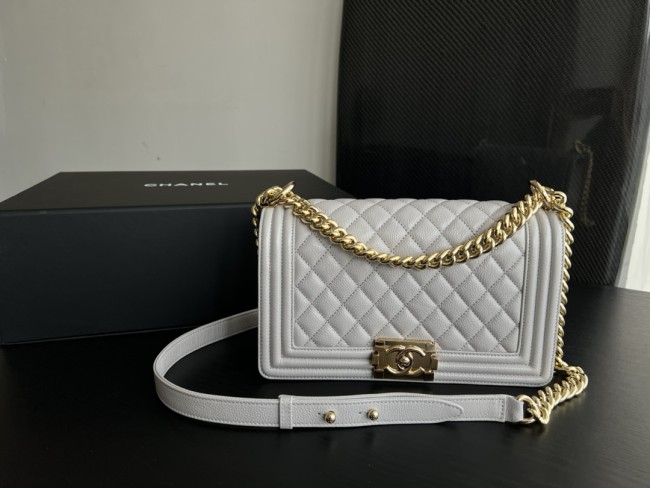 Handbag   Chanel   size 25 cm