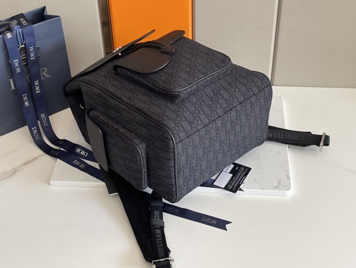 Handbag  Dior  size  26.5 x 41.5 x 17.5  cm