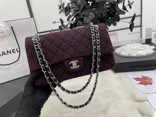 Handbag   Chanel  size  25 cm