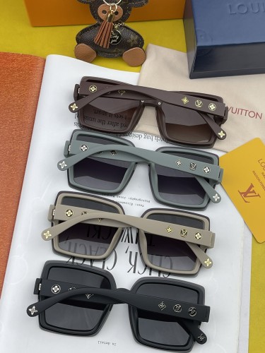Sunglasses Louis Vuitton L7291