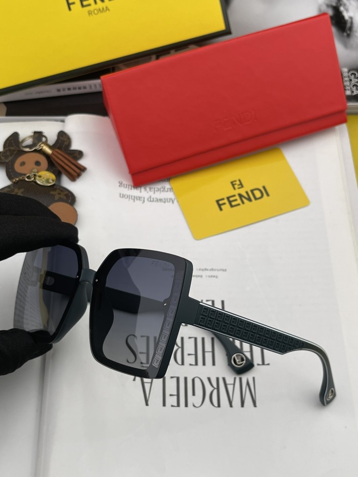 Sunglasses Fendi FD1970