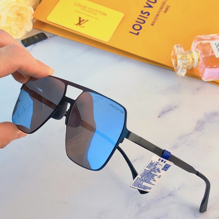 Sunglasses Louis Vuitton LV2255