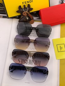 Sunglasses Fendi FD8220