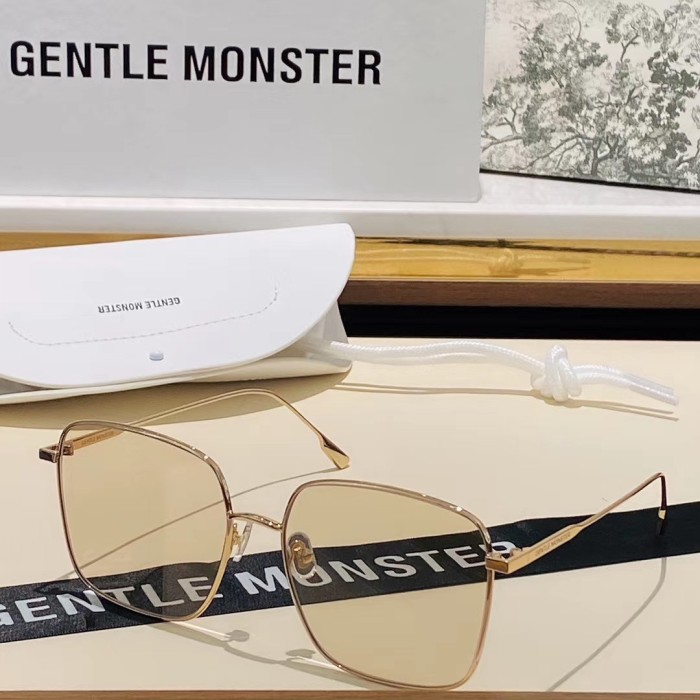 Sunglasses 𝐆𝐄𝐍𝐓𝐋𝐄 𝐌𝐎𝐍𝐒𝐓𝐄𝐑 DIANE