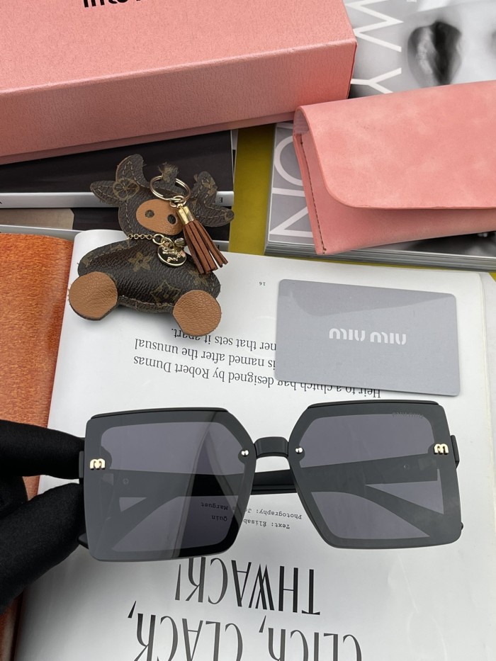 sunglasses Miu Miu MM1405