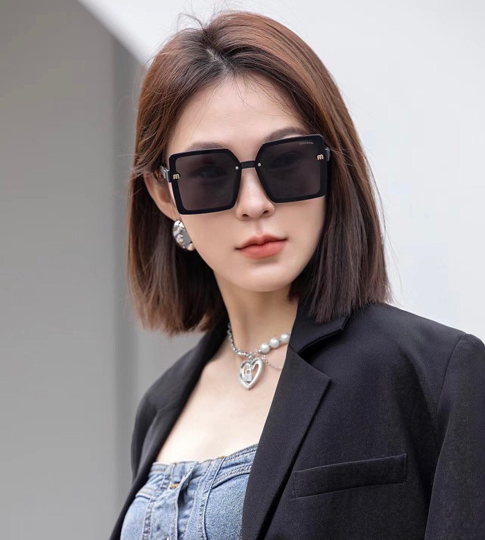 sunglasses Miu Miu MM1405