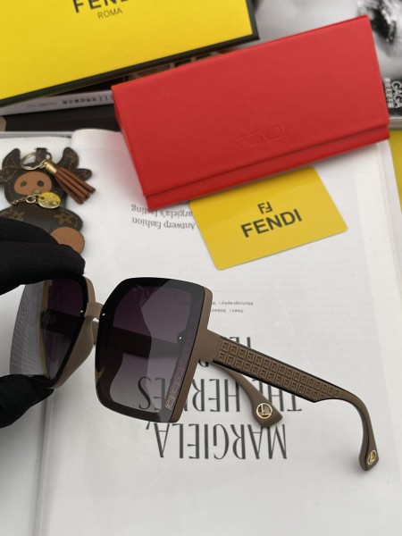 Sunglasses Fendi FD1970