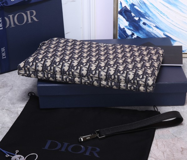  Handbag   Dior  size  30*20*2.5  cm