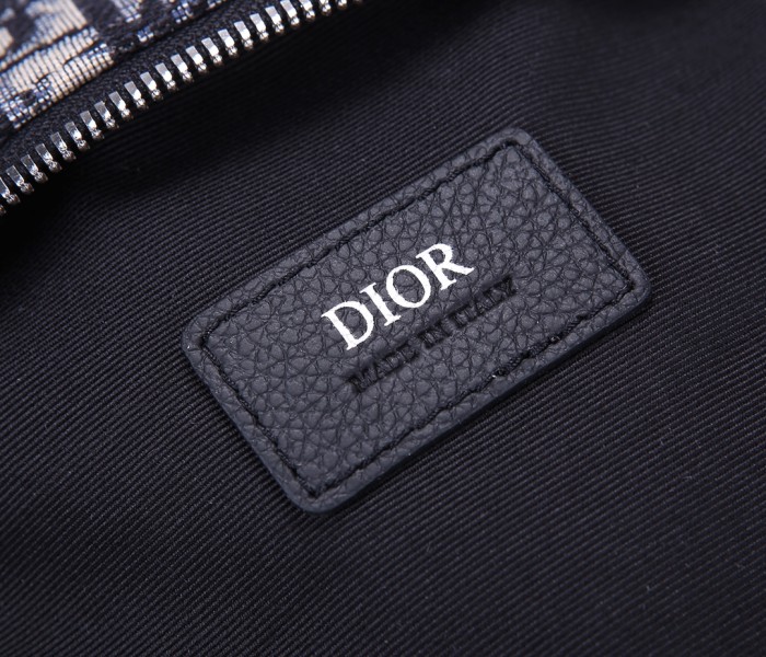  Handbag   Dior  size  20x28.6x5 cm