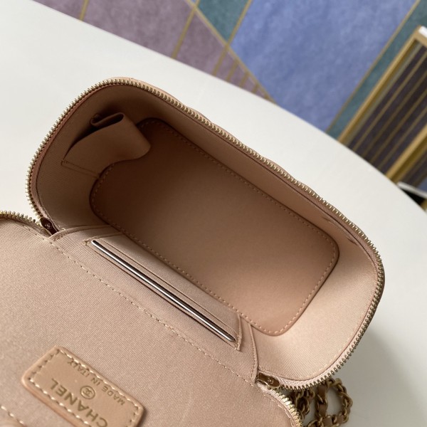 Handbag   Dior  81118  size  9.5 17 8 cm