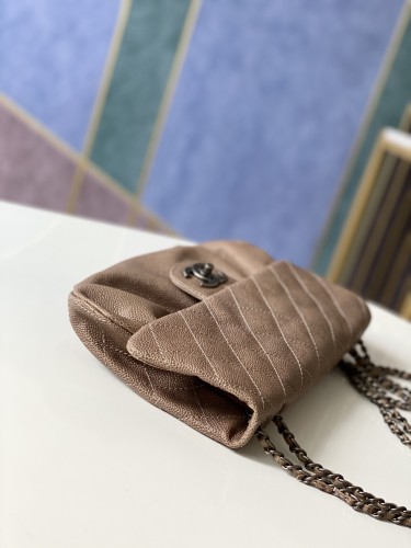 Handbag    Chanel  82910  size  30 18 4 cm