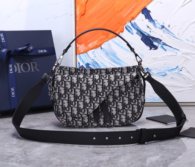  Handbag   Dior  CD93315  size  24*17*8  cm