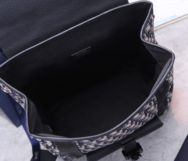  Handbag   Dior   size  32 x 45 x 16  cm