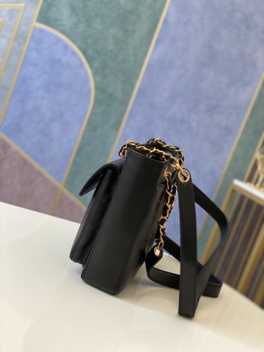 Handbag   Chanel 6706  size  26 10.5 22 cm