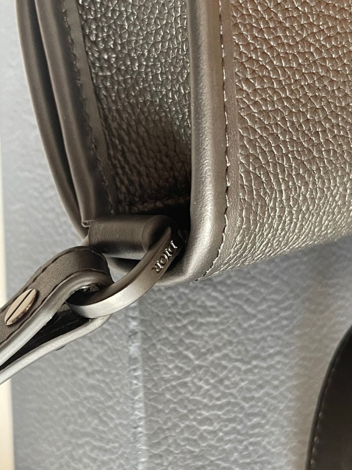  Handbag   Dior  93352  size  20.5*16*5  cm