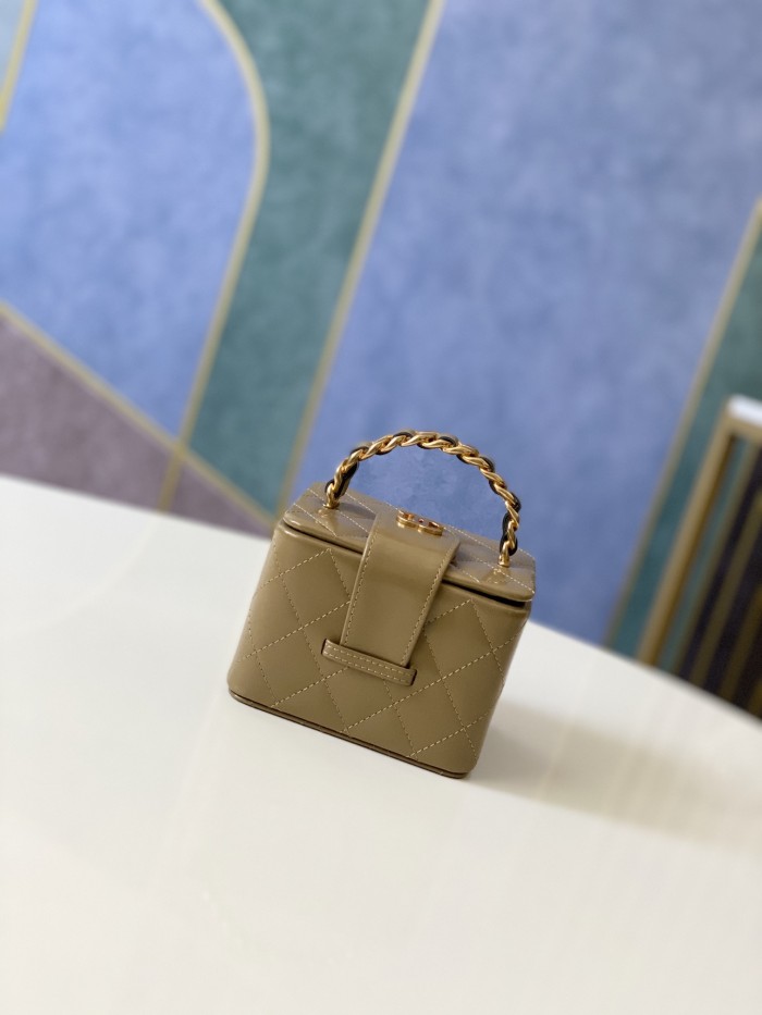 Handbag    Chanel 01918  size  11*9.5*8.5 cm