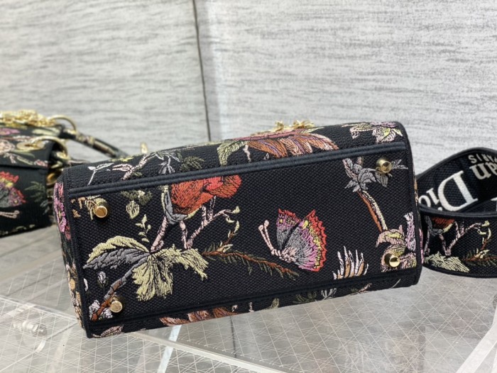   Handbag  Dior  size  24*11*20 cm