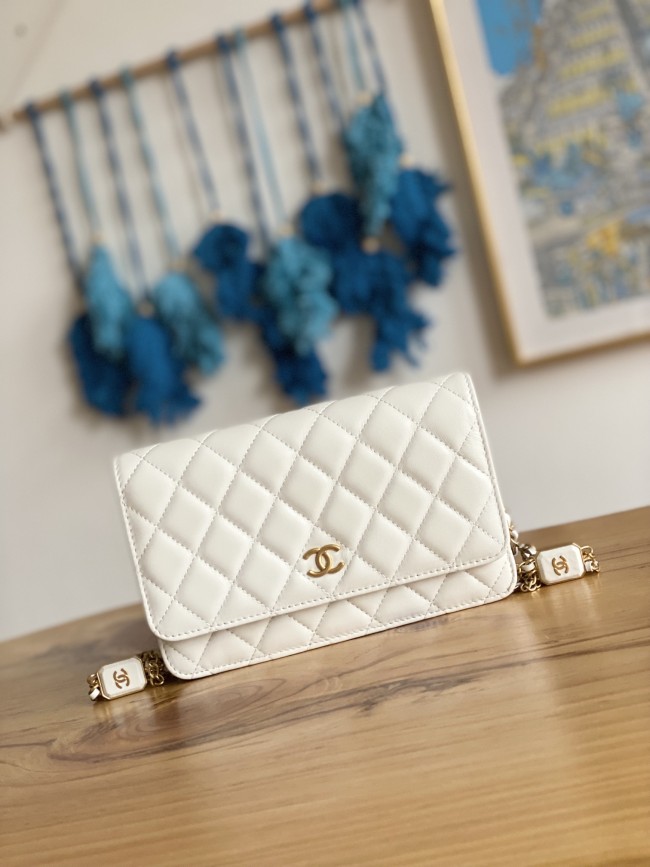 Handbag  Chanel  81217  size  19.2  12.3   3.5 cm