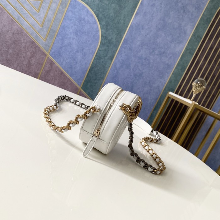 Handbag   Dior  0945   size  12 cm 