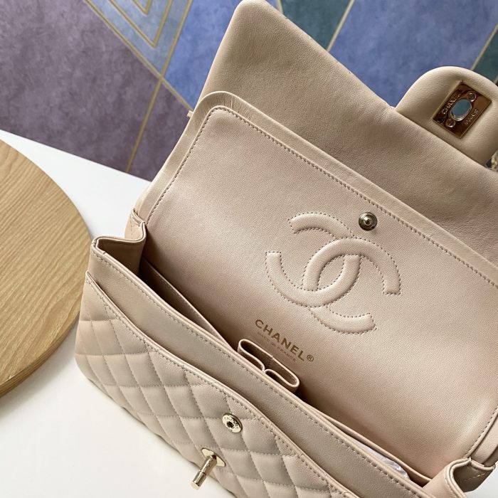 Handbag  Chanel 112  size  25 cm