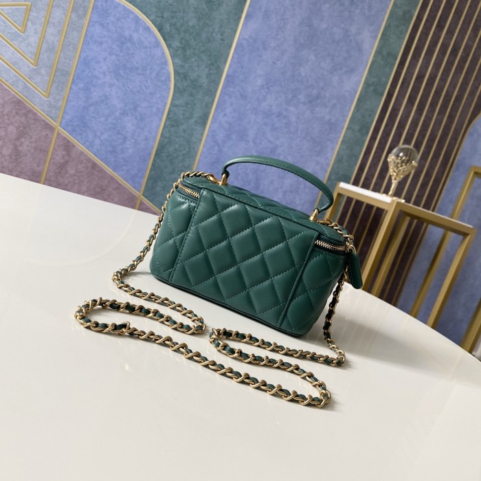 Handbag   Dior 81118  size  9.5 17 8 cm