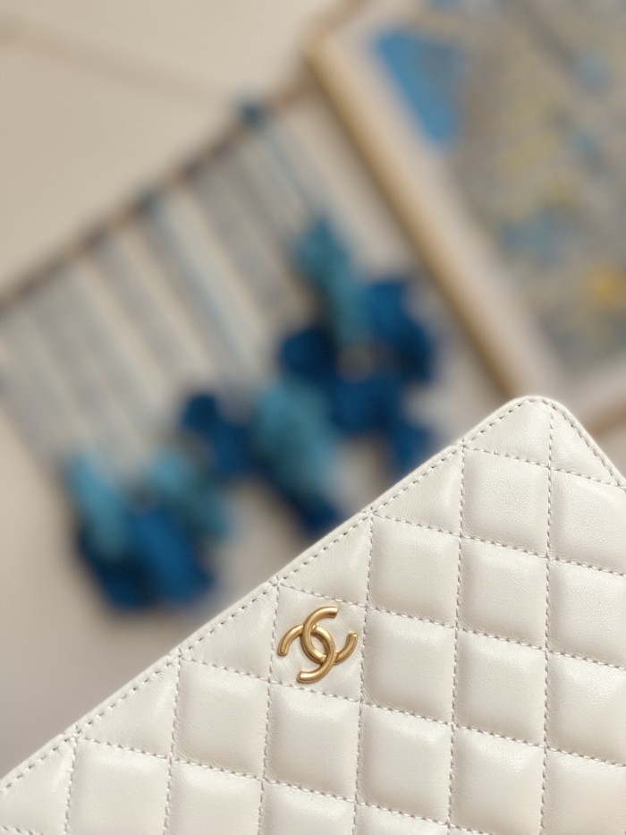 Handbag  Chanel  81217  size  19.2  12.3   3.5 cm