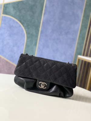 Handbag   Dior  82910  size  30 18 4 cm