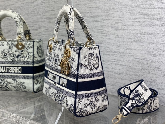   Handbag  Dior  size 24*11*20 cm