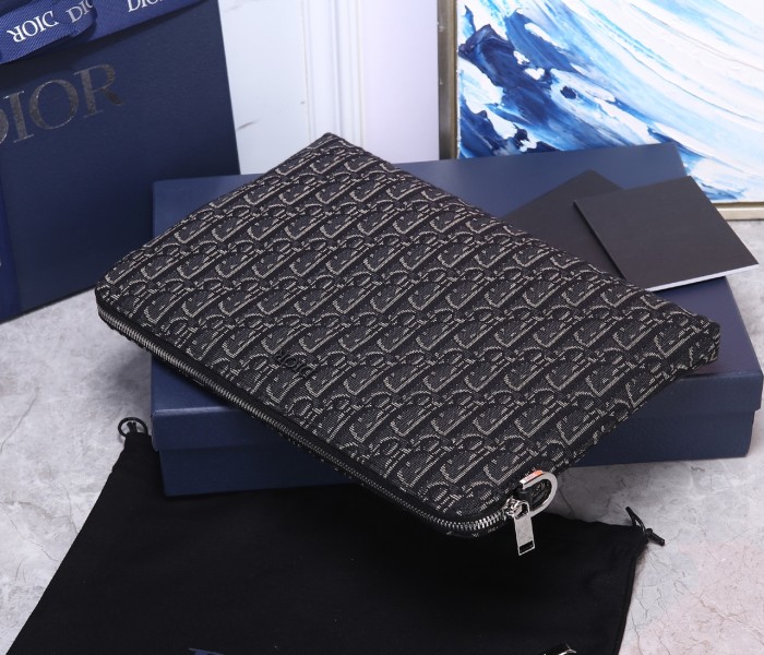  Handbag   Dior  2OBCA2510  size  30*20*2.5  cm