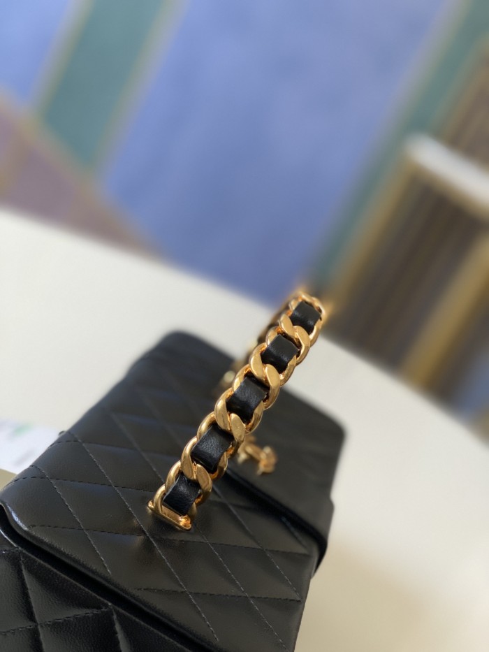 Handbag    Chanel  01919  size  22 10 8.5 cm