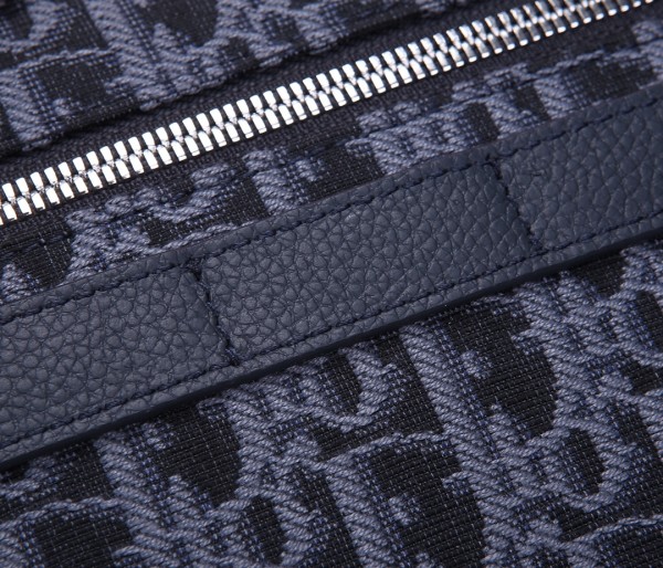 Handbag   Dior   size  22x15x5 cm