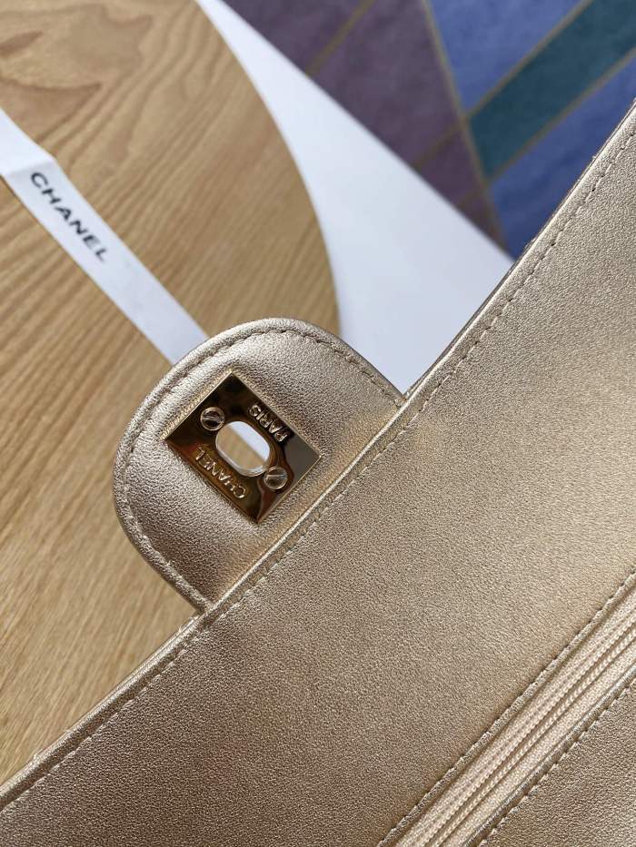 Handbag  Chanel  112  size  25 cm