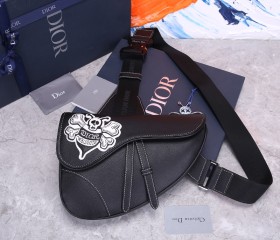  Handbag   Dior  CD93305  size  20x28.6x5 cm