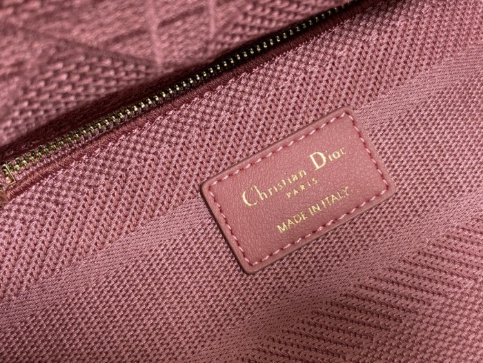 Handbag   Dior  size  24 cm