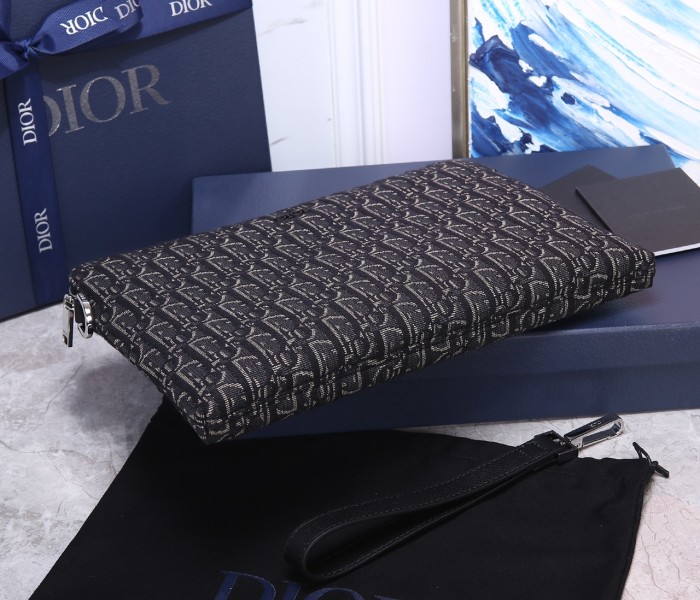  Handbag   Dior  2OBCA2510  size  30*20*2.5  cm