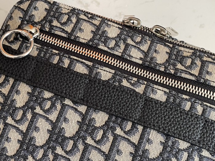  Handbag   Dior   size  22x15x5 cm