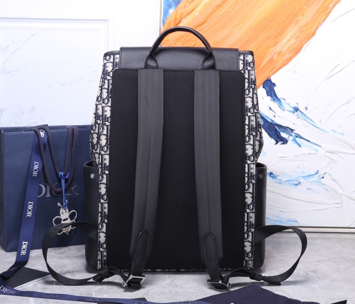  Handbag   Dior   size  32 x 45 x 16  cm