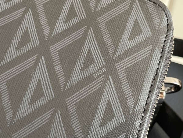  Handbag   Dior  93310  size  17×12.5×5  cm