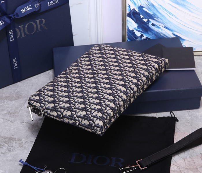  Handbag   Dior  size  30*20*2.5  cm