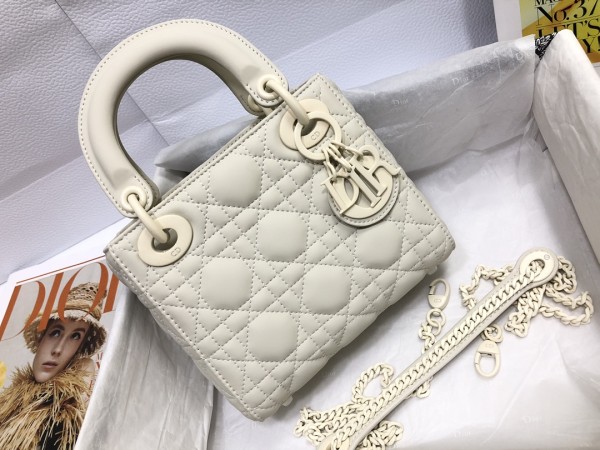 DIOR Lady Dior Matte Cow Leather Lady Dior Bag, Handbag, Shoulder Bag, Crossbody Bag Mini Women's Milk White M0505ILOI-M030 size 17*7*15 cm