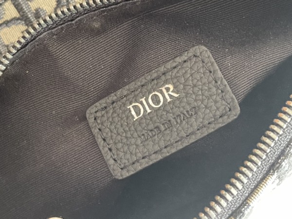  Handbag   Dior  size  21*16*3  cm