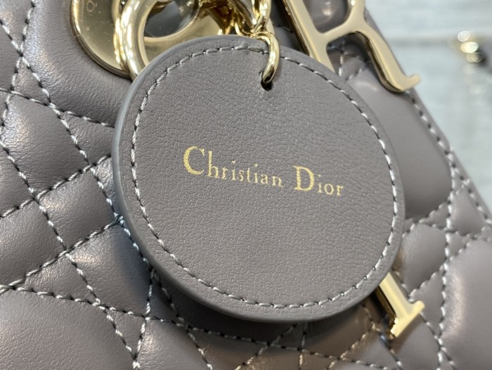  Handbag  Dior  size  20 cm