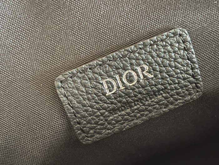  Handbag   Dior  93358  size  29x 21x 7  cm
