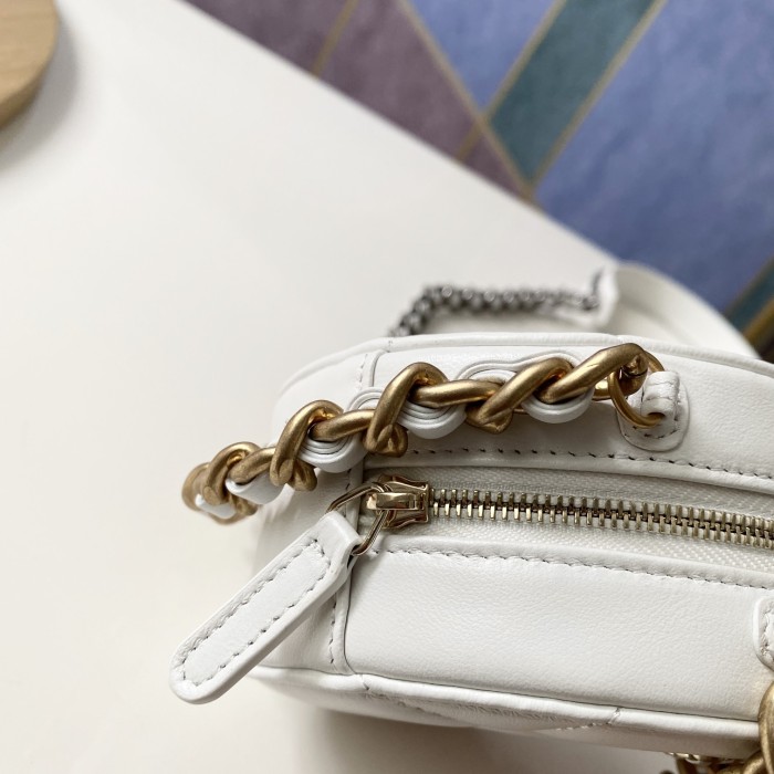 Handbag   Dior  0945   size  12 cm 