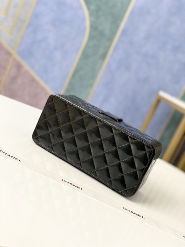 Handbag    Chanel 01919  size  22 10 8.5 cm