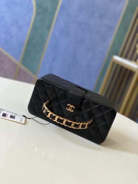 Handbag    Chanel  01919  size 22 10 8.5 cm